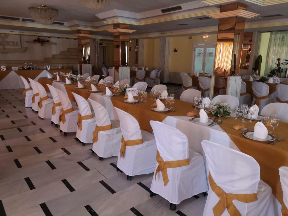 Hotel La Lancha Kordoba Bagian luar foto