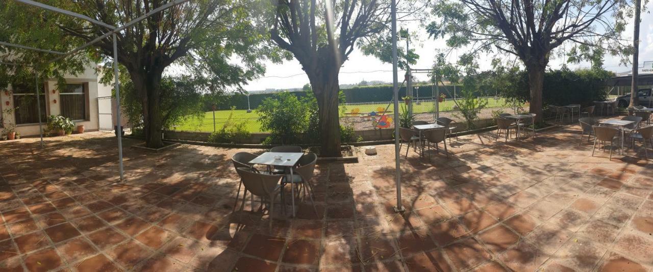 Hotel La Lancha Kordoba Bagian luar foto