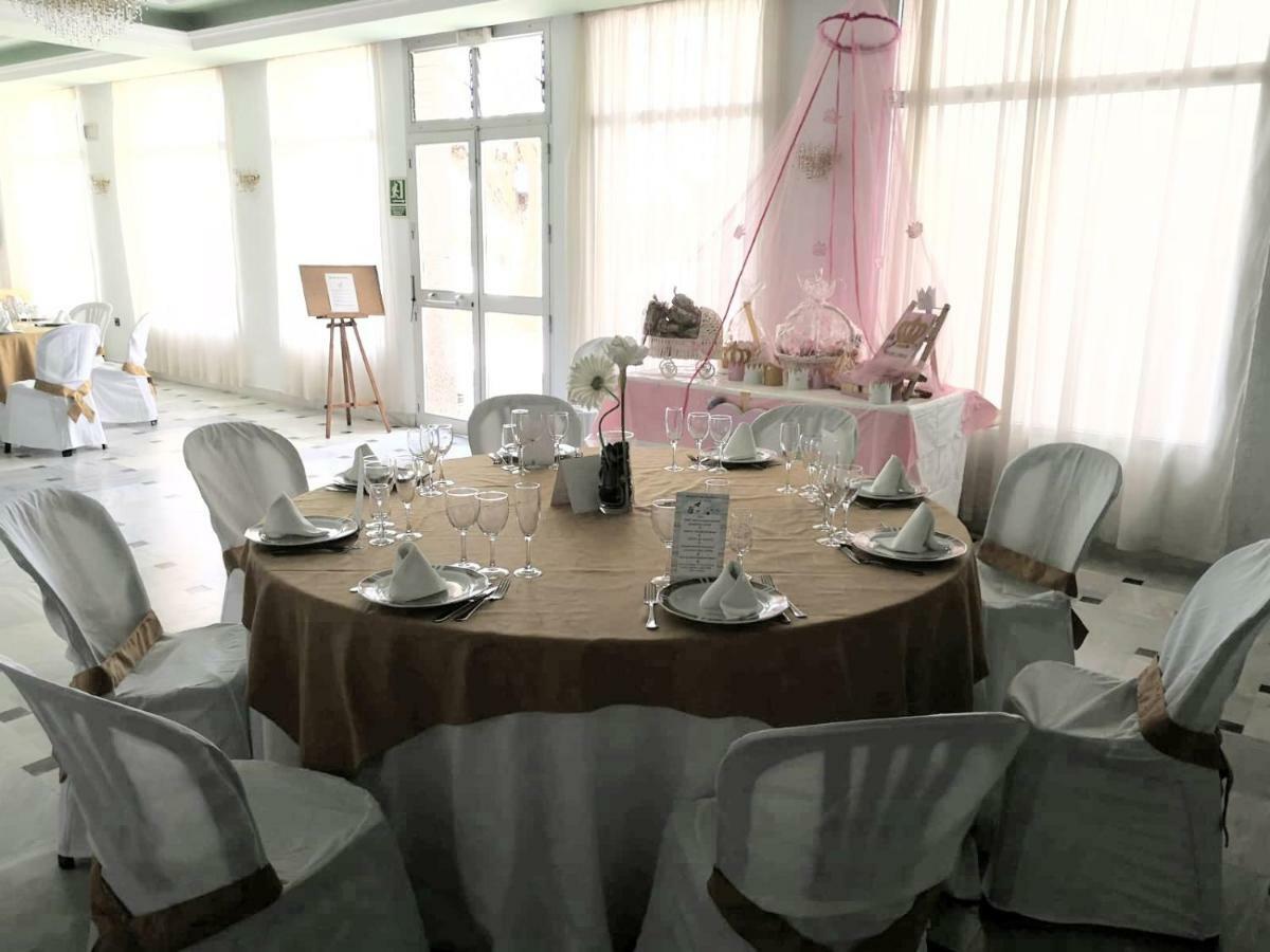 Hotel La Lancha Kordoba Bagian luar foto